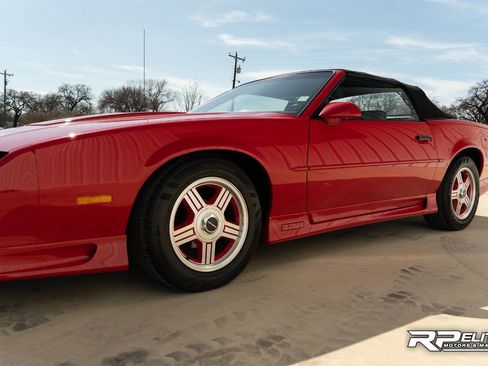 Used 1991 Chevrolet Camaro Z28 RWD image 28