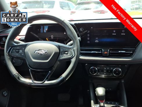 Used 2025 Chevrolet TrailBlazer RS w/ Convenience Package FWD image 11