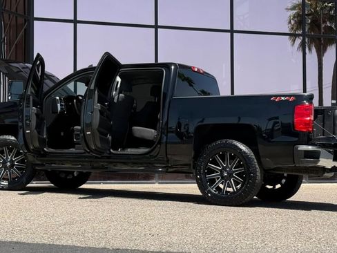 Used 2018 Chevrolet Silverado 1500 LT w/ All Star Edition AWD/4WD image 29