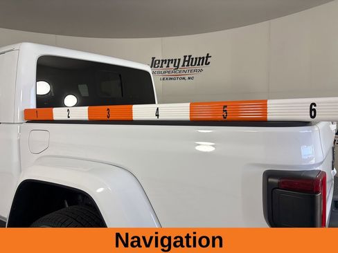 Used 2021 Jeep Gladiator Overland image 9