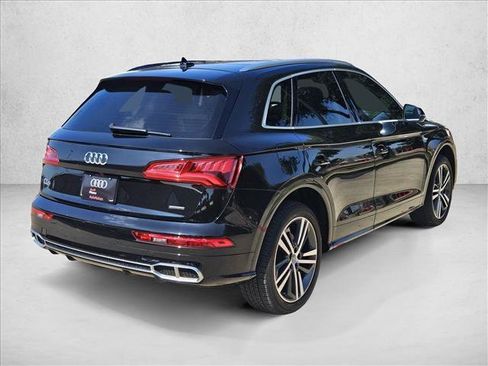 Used 2020 Audi Q5 e Premium Plus w/ Premium Plus Package AWD/4WD image 5