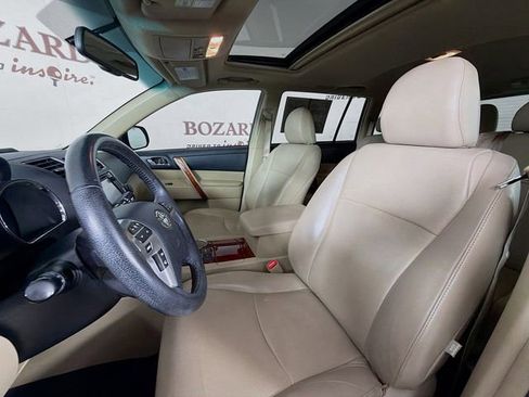 Used 2013 Toyota Highlander Limited FWD image 26