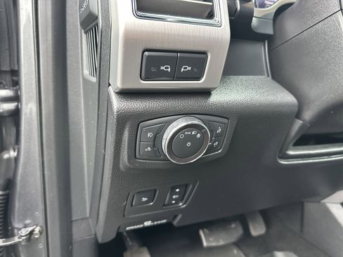 Used 2019 Ford F250 Platinum w/ Platinum Ultimate Package image 17