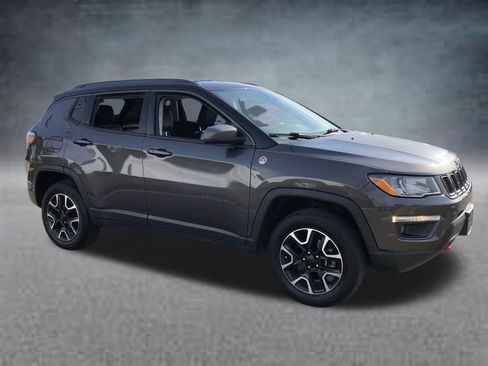 Used 2019 Jeep Compass Trailhawk AWD/4WD image 14