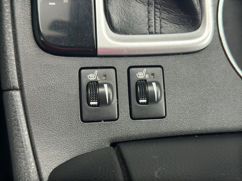 Used 2019 Toyota Highlander XLE AWD/4WD image 22