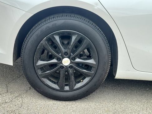 Used 2016 Chevrolet Malibu LT FWD image 6