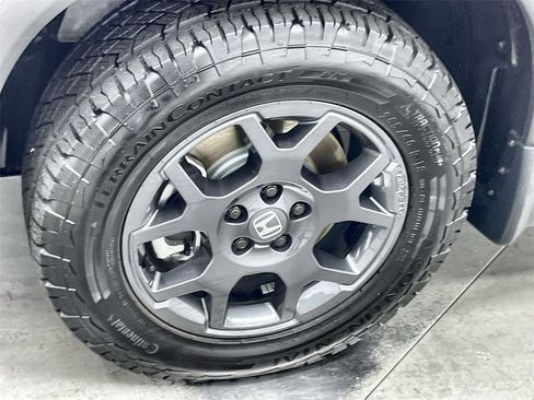 Certified 2025 Honda Pilot TrailSport image 10