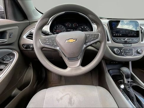 Used 2023 Chevrolet Malibu LS FWD image 8