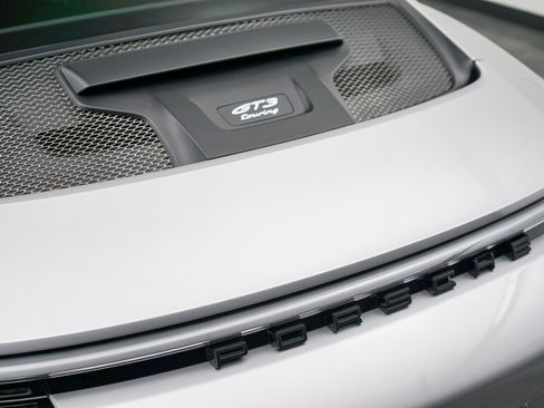 Used 2022 Porsche 911 GT3 RWD image 12