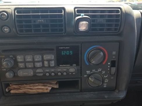 Used 1997 Chevrolet Blazer LS w/ Preferred Equipment Group AWD/4WD image 12
