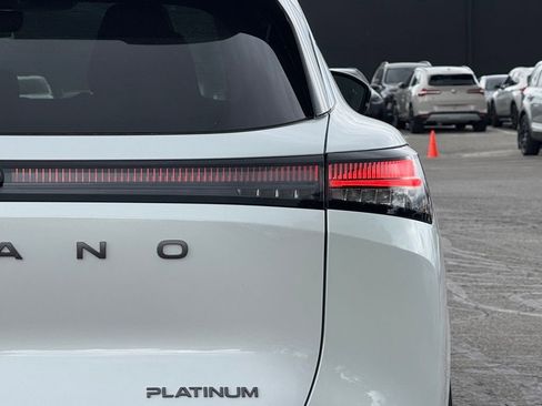 Used 2025 Nissan Murano Platinum w/ Cargo Package image 5