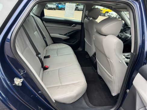 Used 2018 Honda Accord EX-L image 12