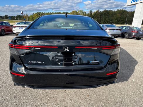 Used 2025 Honda Accord Sport image 20