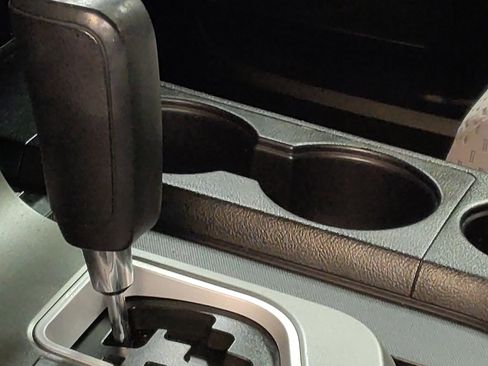 Used 2013 Toyota Tundra Double Cab 6.5 ft w/ SR5 Pkg image 26