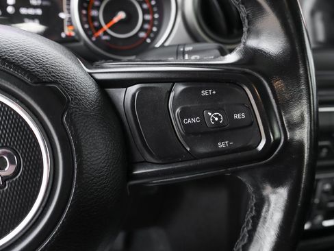 Used 2020 Jeep Gladiator Sport w/ Quick Order Package 24S image 27