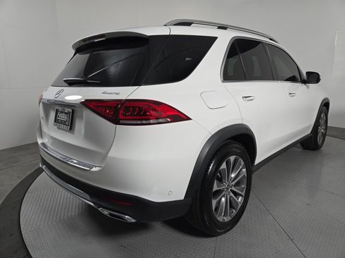 Used 2021 Mercedes-Benz GLE 350 4MATIC image 4