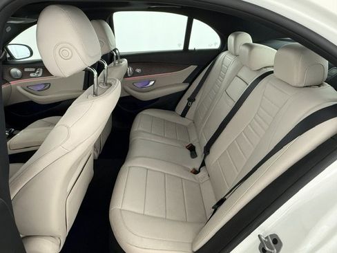 Used 2019 Mercedes-Benz E 300 4MATIC image 19