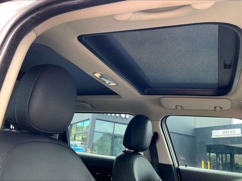 Used 2019 MINI Cooper Clubman FWD image 14