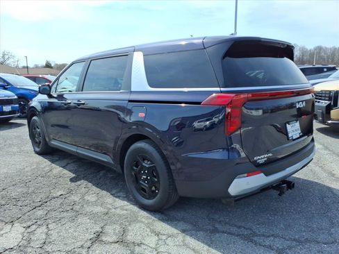 New 2026 Kia Carnival FWD image 6