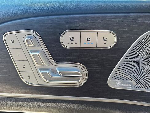 Used 2020 Mercedes-Benz GLS 450 4MATIC image 11