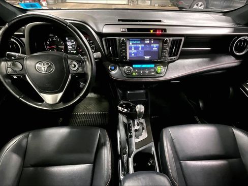 Certified 2017 Toyota RAV4 SE image 14