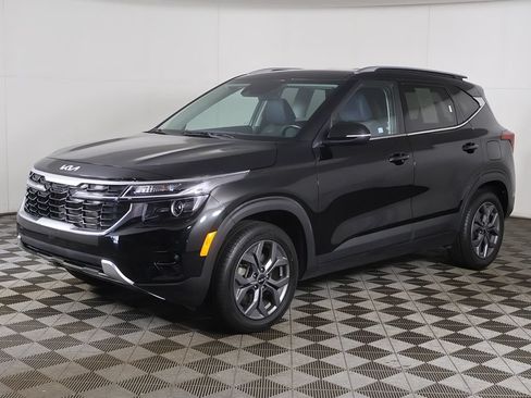 Used 2024 Kia Seltos S AWD/4WD image 8