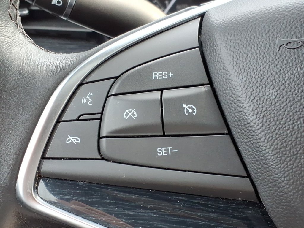 Used 2024 Cadillac XT5 Premium Luxury w/ LPO, Floor Liner Package AWD/4WD image 26