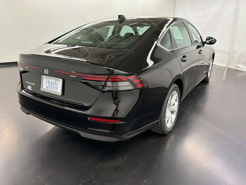 New 2026 Honda Accord LX image 9