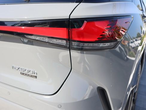 Used 2026 Lexus RX 500h F Sport image 21