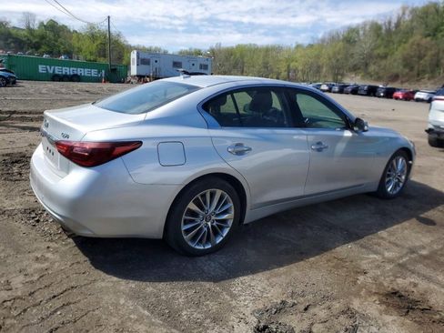 Used 2018 INFINITI Q50 Luxe w/ Essential Package (3.0T Luxe) AWD/4WD image 4
