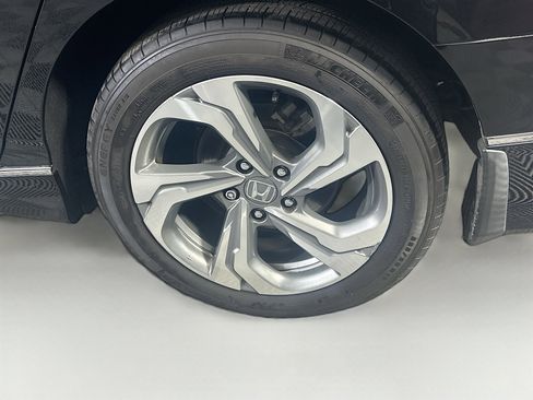 Used 2019 Honda Accord EX-L image 11