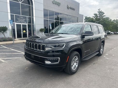 Used 2024 Jeep Wagoneer 2WD w/ Convenience Group I image 7