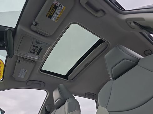 Certified 2021 Toyota RAV4 XLE Premium image 33