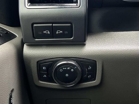 Used 2022 Ford F250 XLT w/ XLT Premium Package image 28