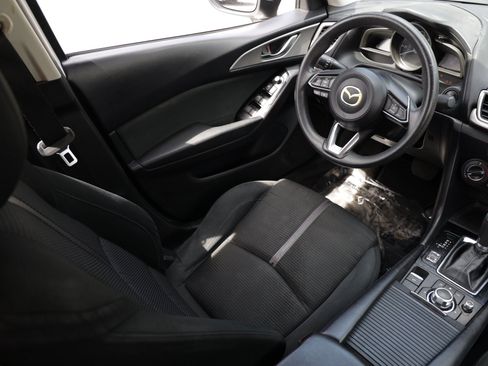 Used 2017 MAZDA MAZDA3 Sport w/ Preferred Equipment Package FWD image 23