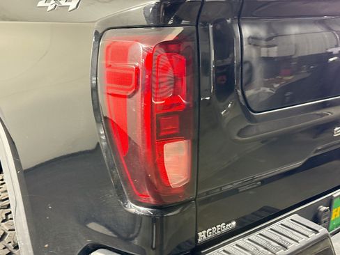 Used 2022 GMC Sierra 1500 Elevation w/ Max Trailering Package AWD/4WD image 36