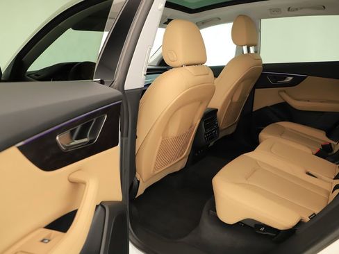 Certified 2023 Audi Q8 Premium Plus w/ Premium Plus Package image 30