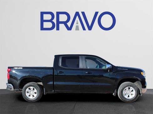 Used 2025 Chevrolet Silverado 1500 LT image 4