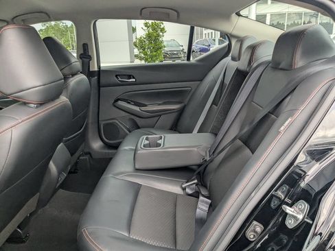 Used 2024 Nissan Altima 2.5 SR FWD image 13