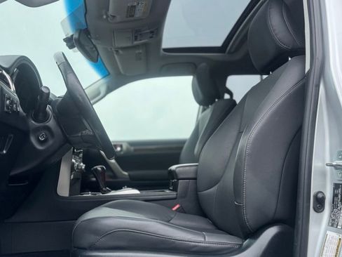 Used 2019 Lexus GX 460 Premium AWD/4WD image 22