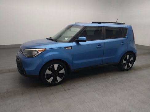 Used 2016 Kia Soul + w/ Designer's Package FWD image 2