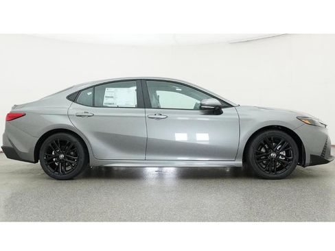 New 2026 Toyota Camry SE image 27