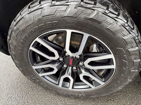 Used 2020 GMC Sierra 1500 AT4 w/ AT4 Premium Package image 39