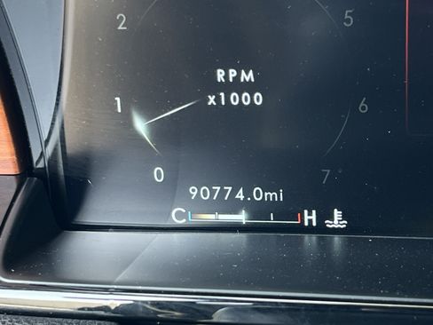 Used 2020 Lincoln Navigator Reserve w/ Luxury Package RWD image 13