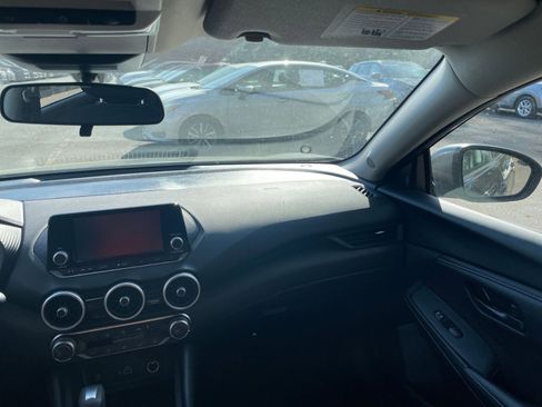 Used 2025 Nissan Sentra S image 33