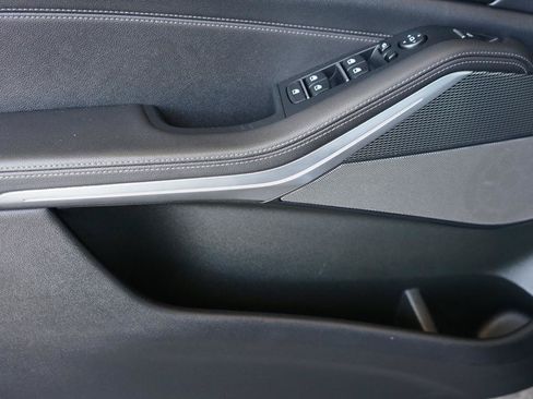 Used 2021 BMW X5 sDrive40i w/ M Sport Package RWD image 9