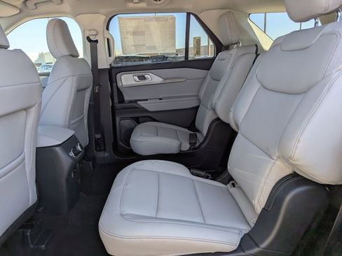 New 2026 Ford Explorer Active image 17