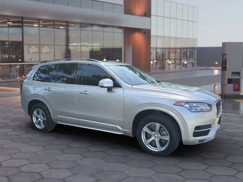 Used 2016 Volvo XC90 T5 Momentum AWD/4WD image 15