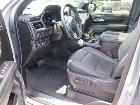 Used 2024 Chevrolet Tahoe Z71 w/ Z71 Off-Road Package AWD/4WD image 11