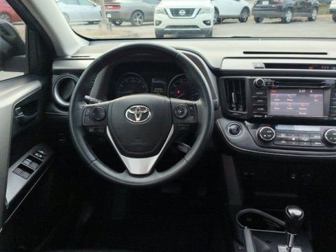 Used 2018 Toyota RAV4 XLE w/ Plus Extra Value Package image 21